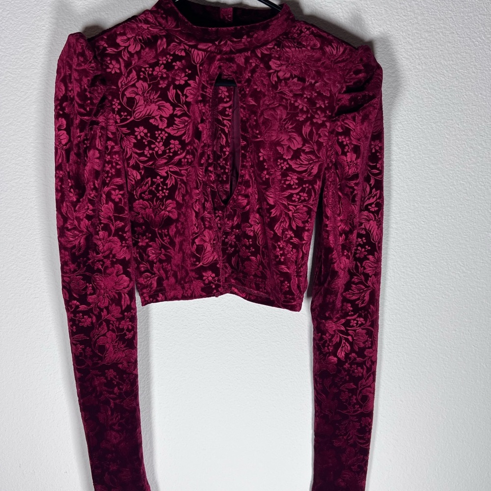 Floral Long Sleeve Cutout Crop Top Size XS